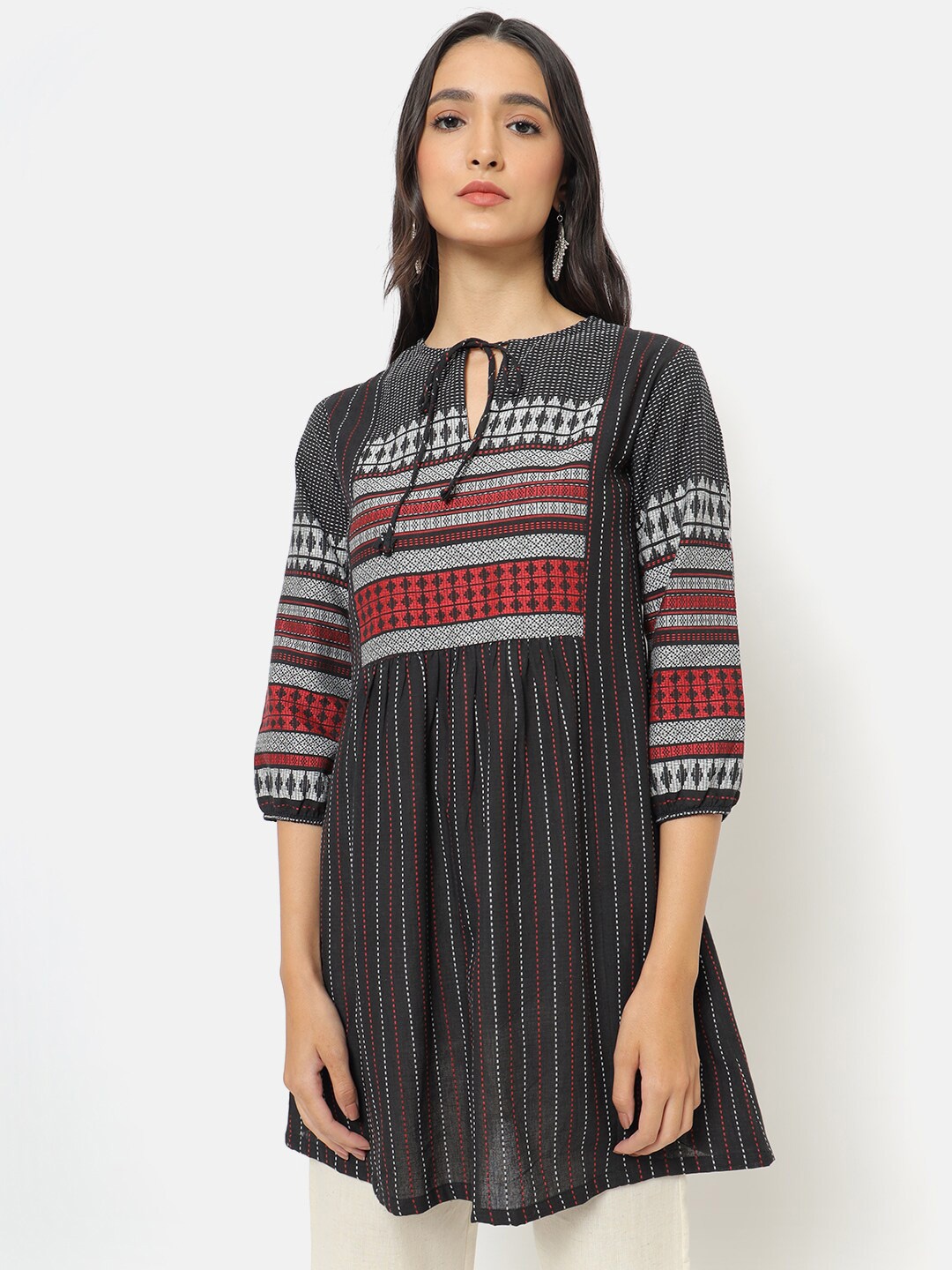 

Saaki Black & Red Printed Cotton Tie-Up Tunic