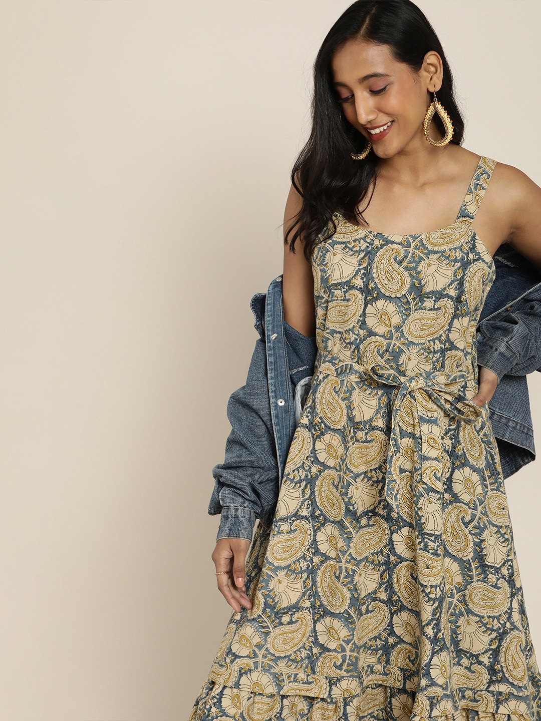 

Taavi Women Blue & Yellow Kalamkari Printed Fit & Flare Dress with Pocket Detail