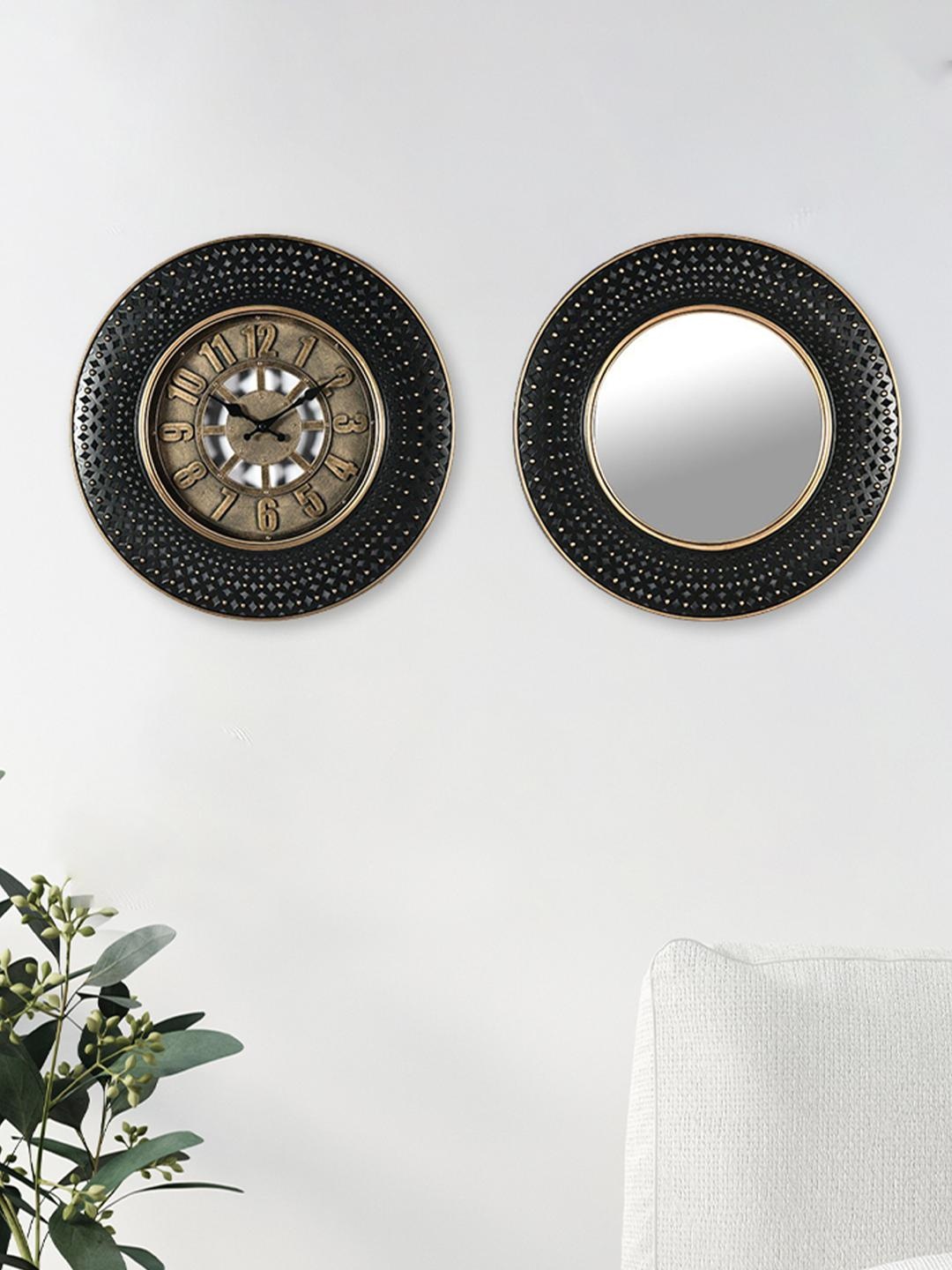

Athome by Nilkamal Black & Gold-Toned Vintage Wall Clock