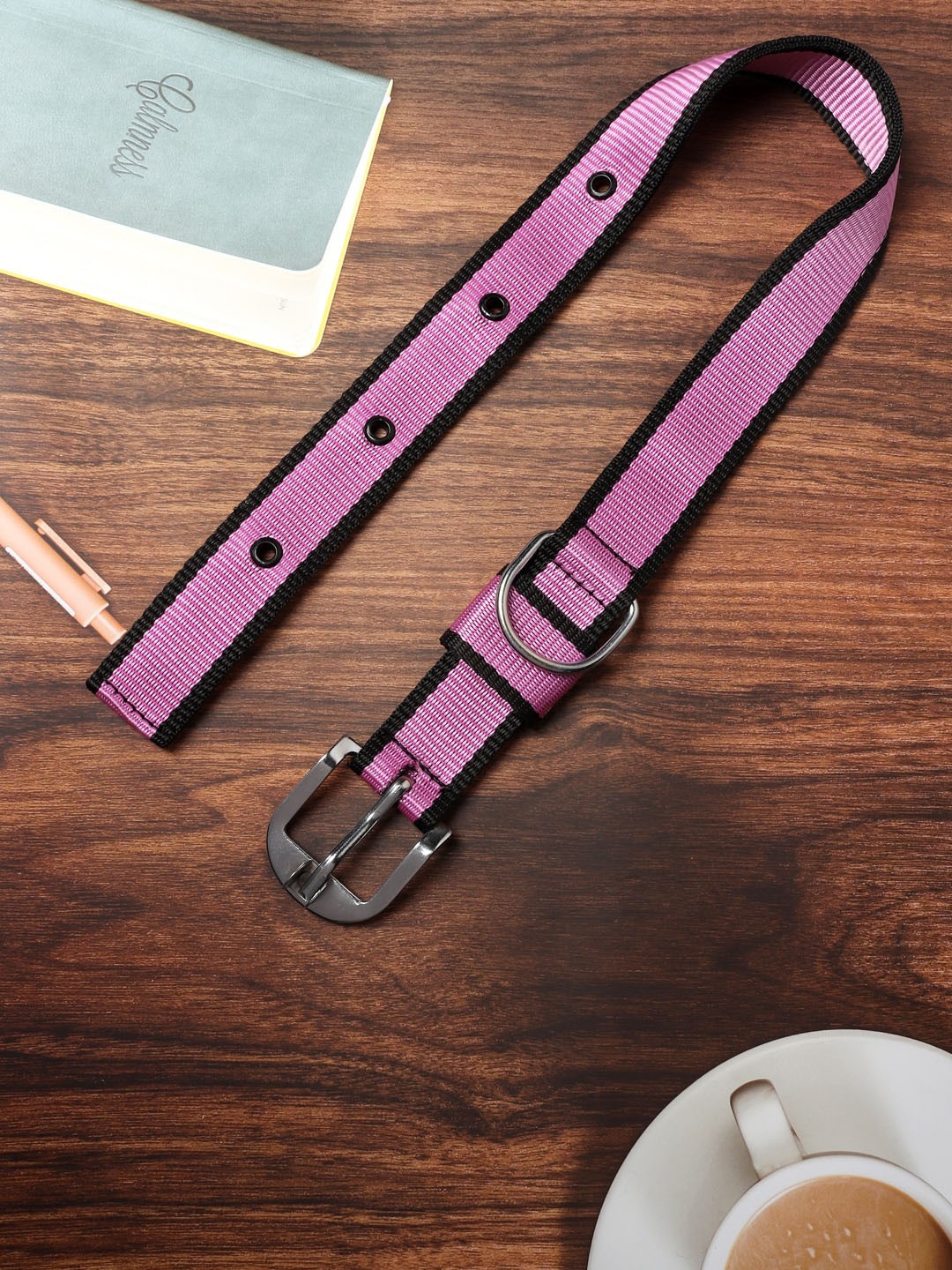 

WIGGLE TWIDDLE Pink Self Design Dog Collar