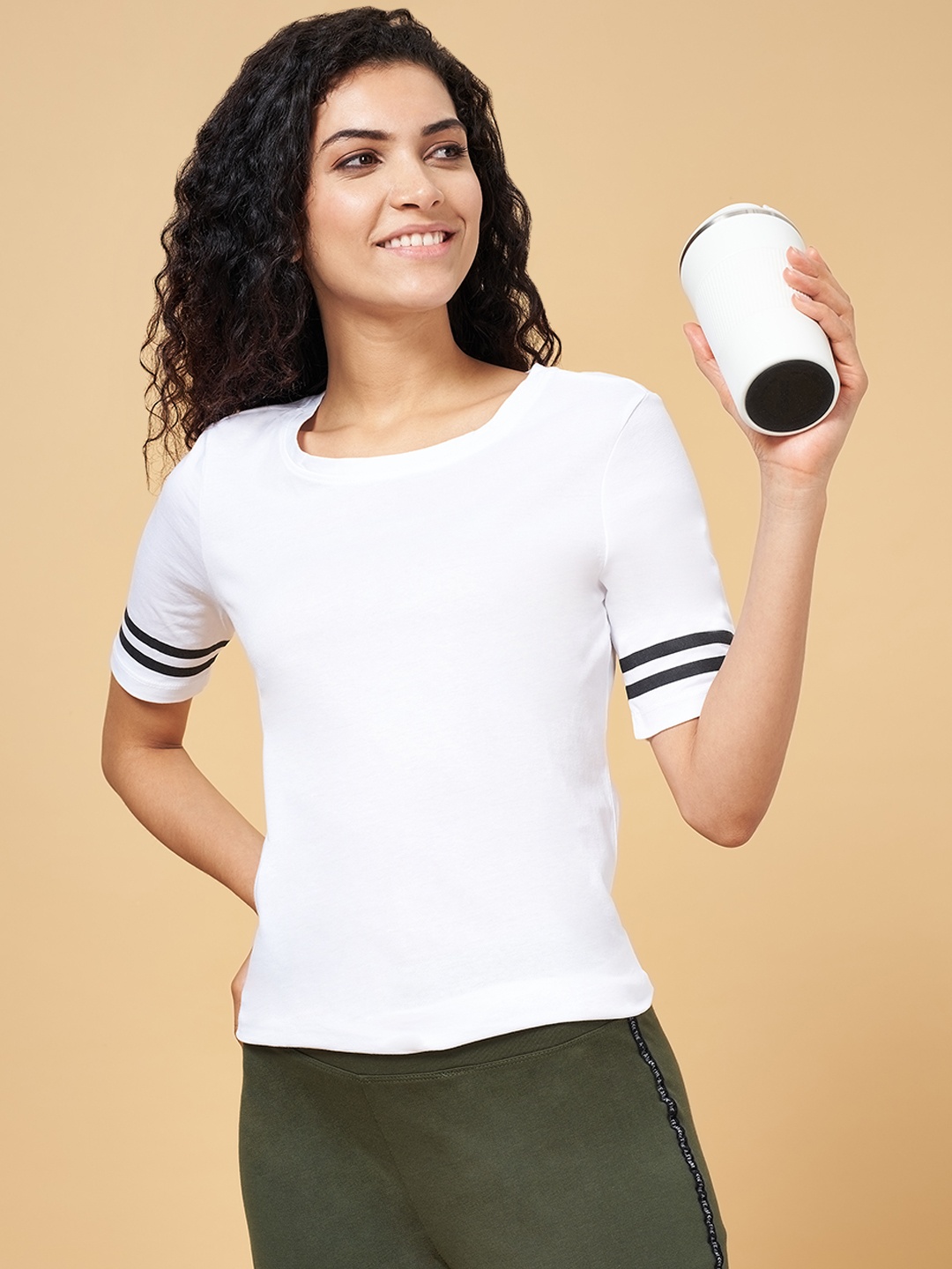 

Ajile by Pantaloons White Pure Cotton Top