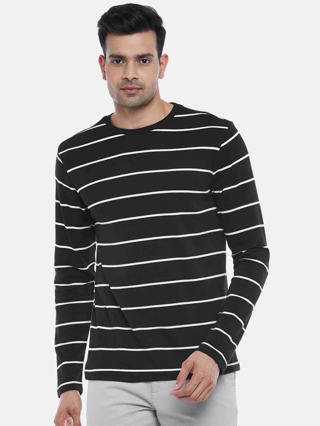 

BYFORD by Pantaloons Men Black & White Striped Pure Cotton Slim Fit T-shirt