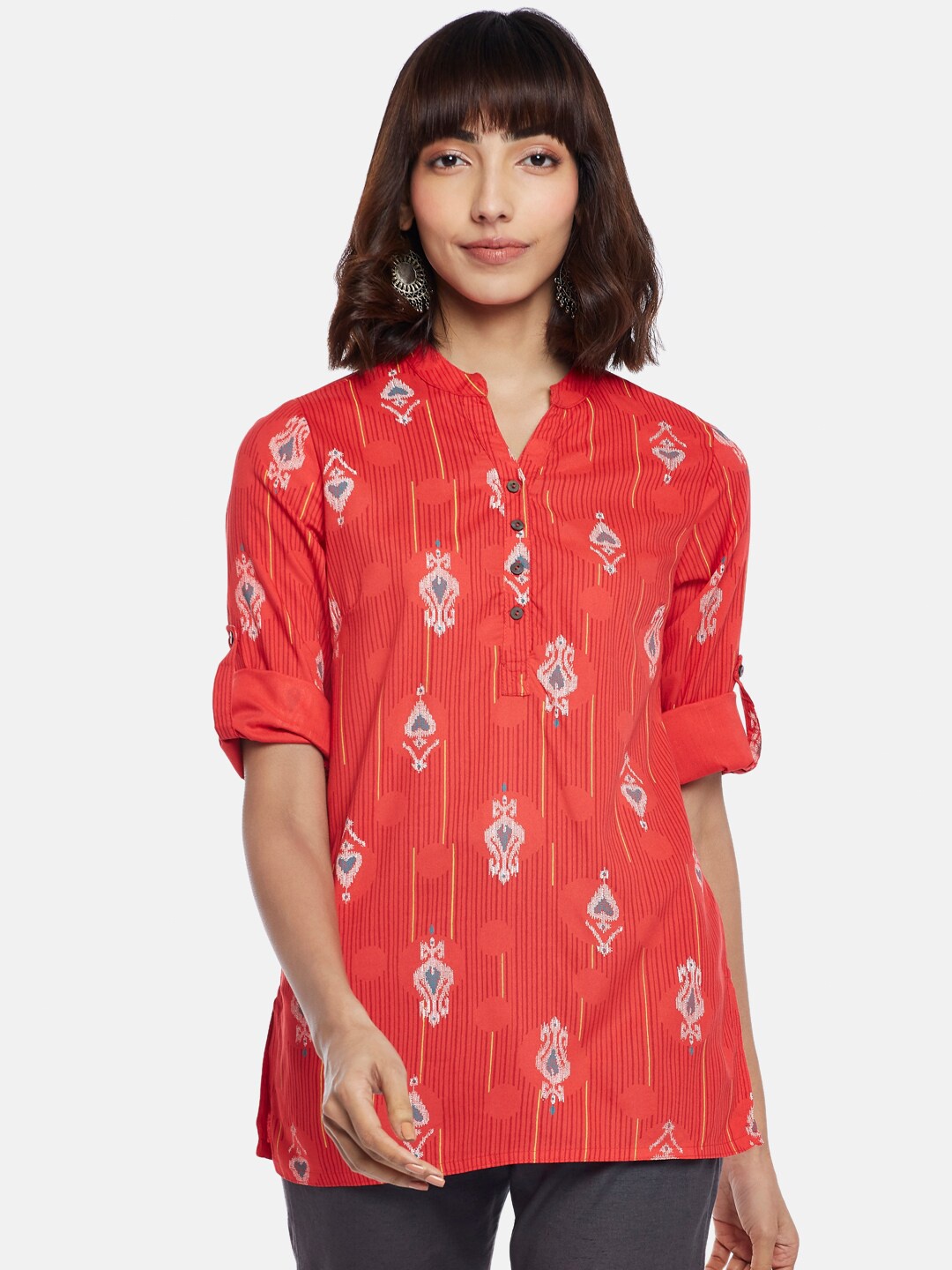 

AKKRITI BY PANTALOONS Pink & White Viscose Rayon Mandarin Collar Printed Tunic