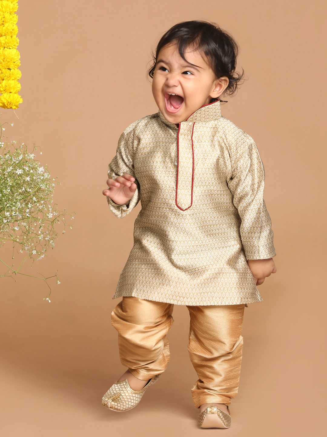 

VASTRAMAY Boys Woven Kurta with Pyjama, Beige