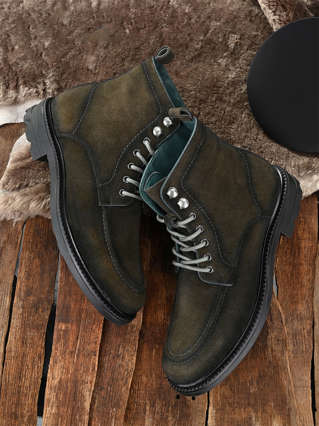 

San Frissco Men Olive Green Faux Leather Lightweight Flat Boots