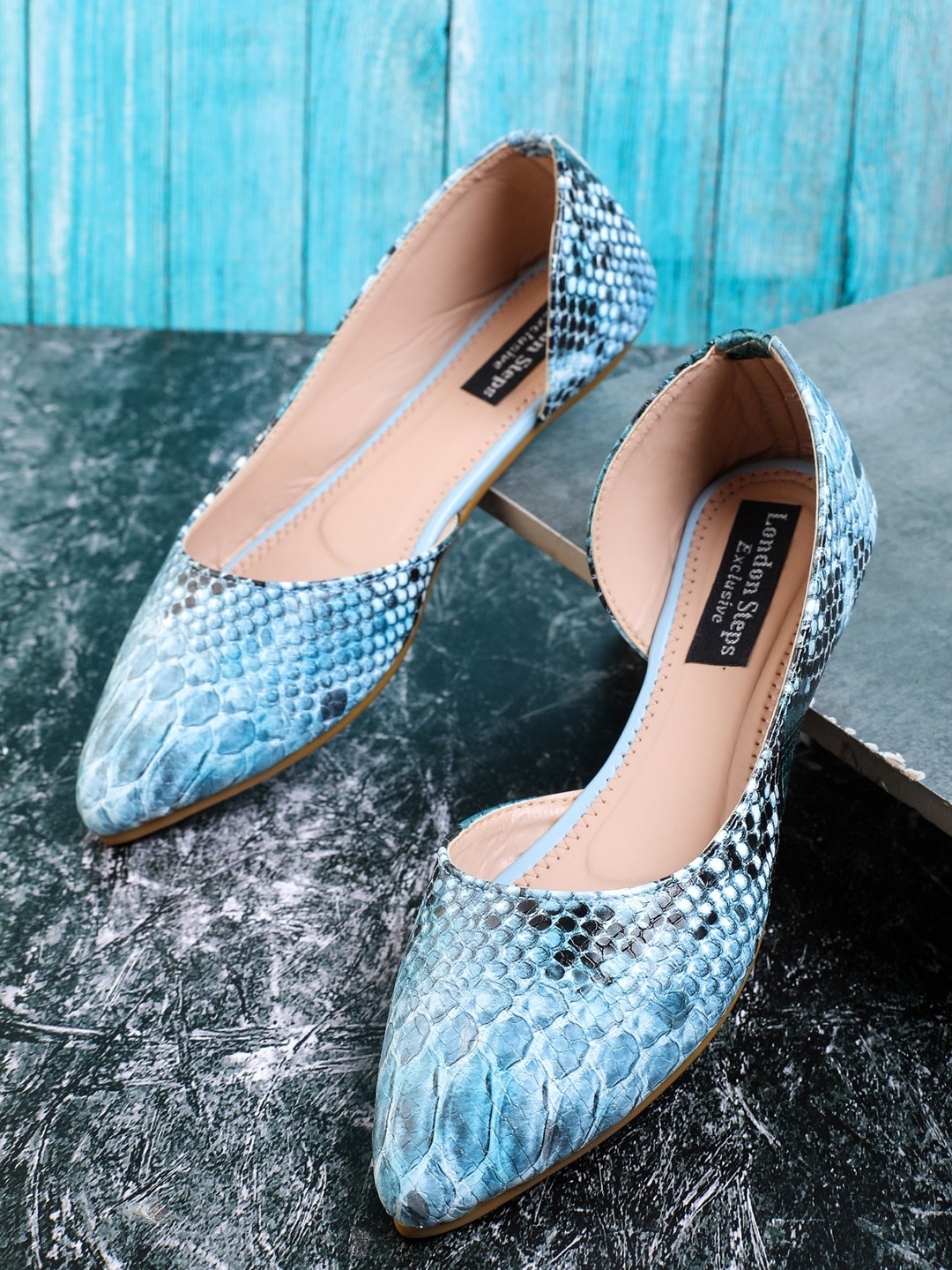

LONDON STEPS Women Blue Printed Ballerinas Flats