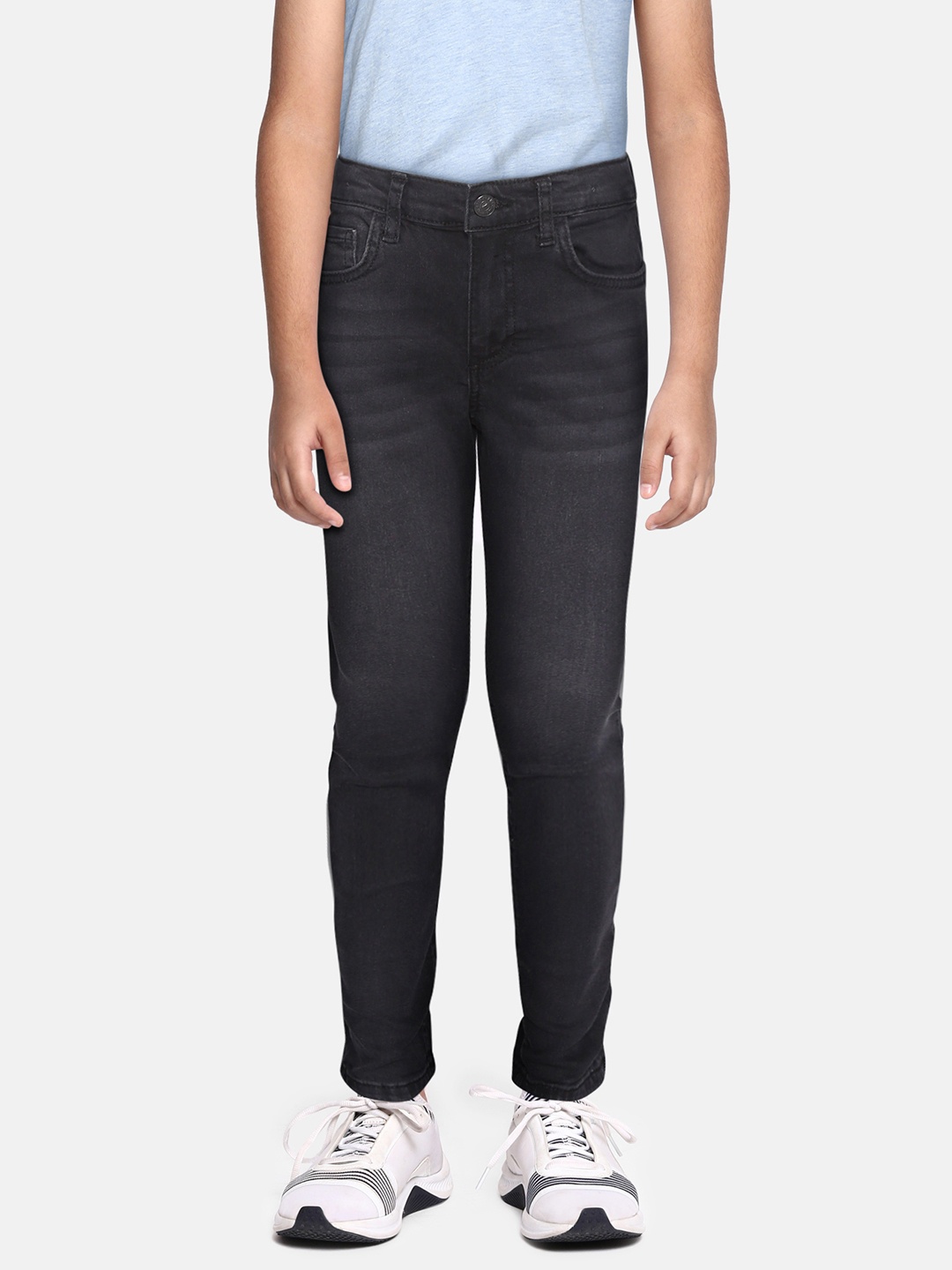 

DeFacto Boys Black Slim Fit Mid-Rise Light Fade Stretchable Jeans