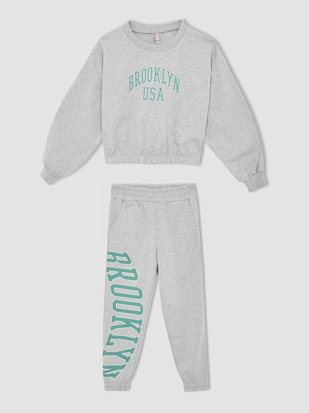 

DeFacto Girls Grey Melange & Green Typography Print T-shirt with Joggers