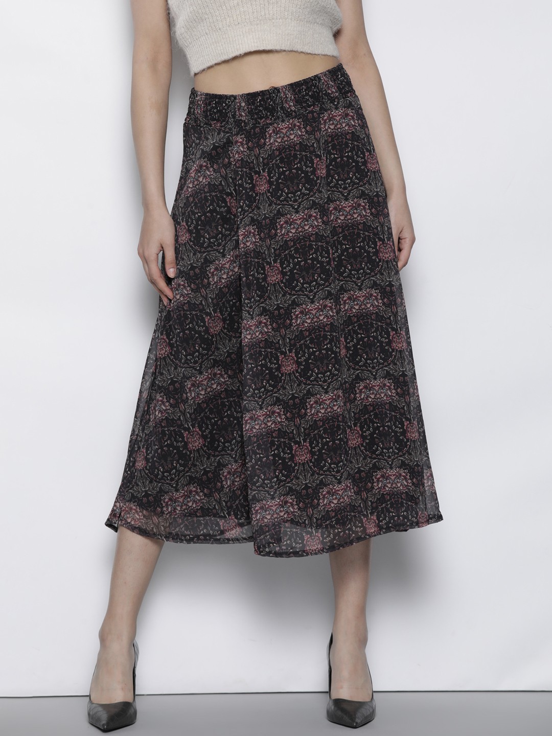 

DeFacto Women Black & Brown Floral Printed A-Line Skirt