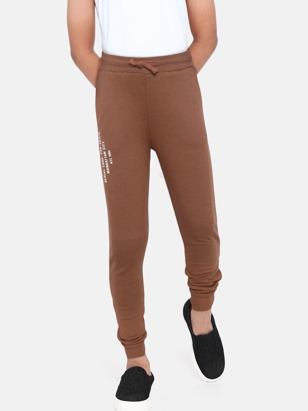 

DeFacto Boys Brown Solid Joggers