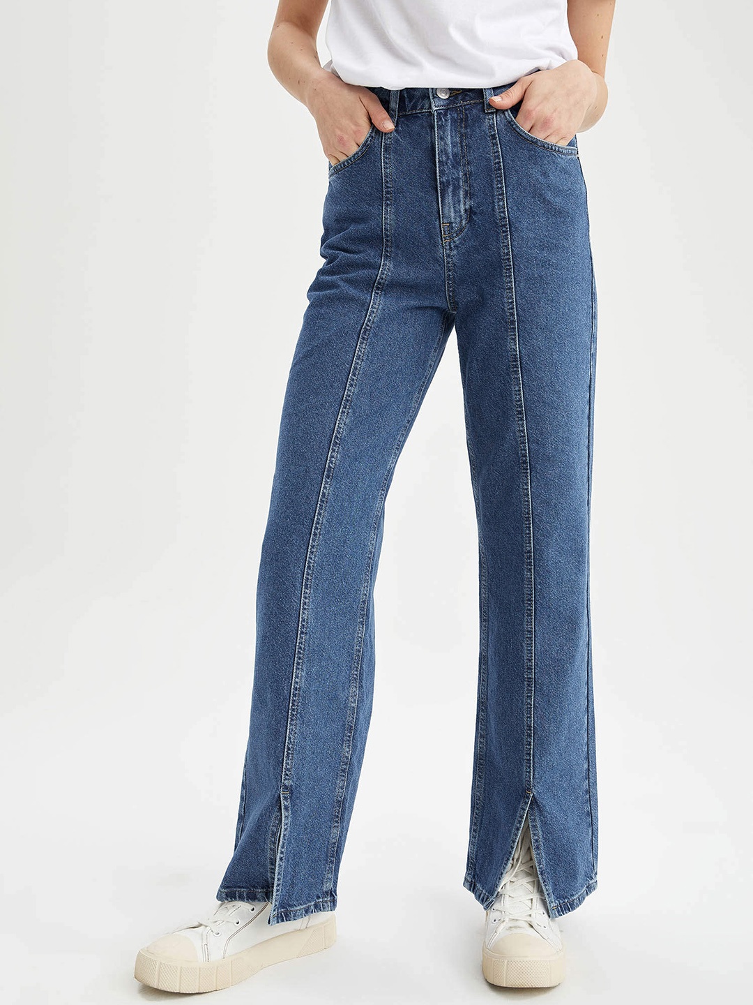 

DeFacto Women Navy Blue Cotton Regular Fit Jeans