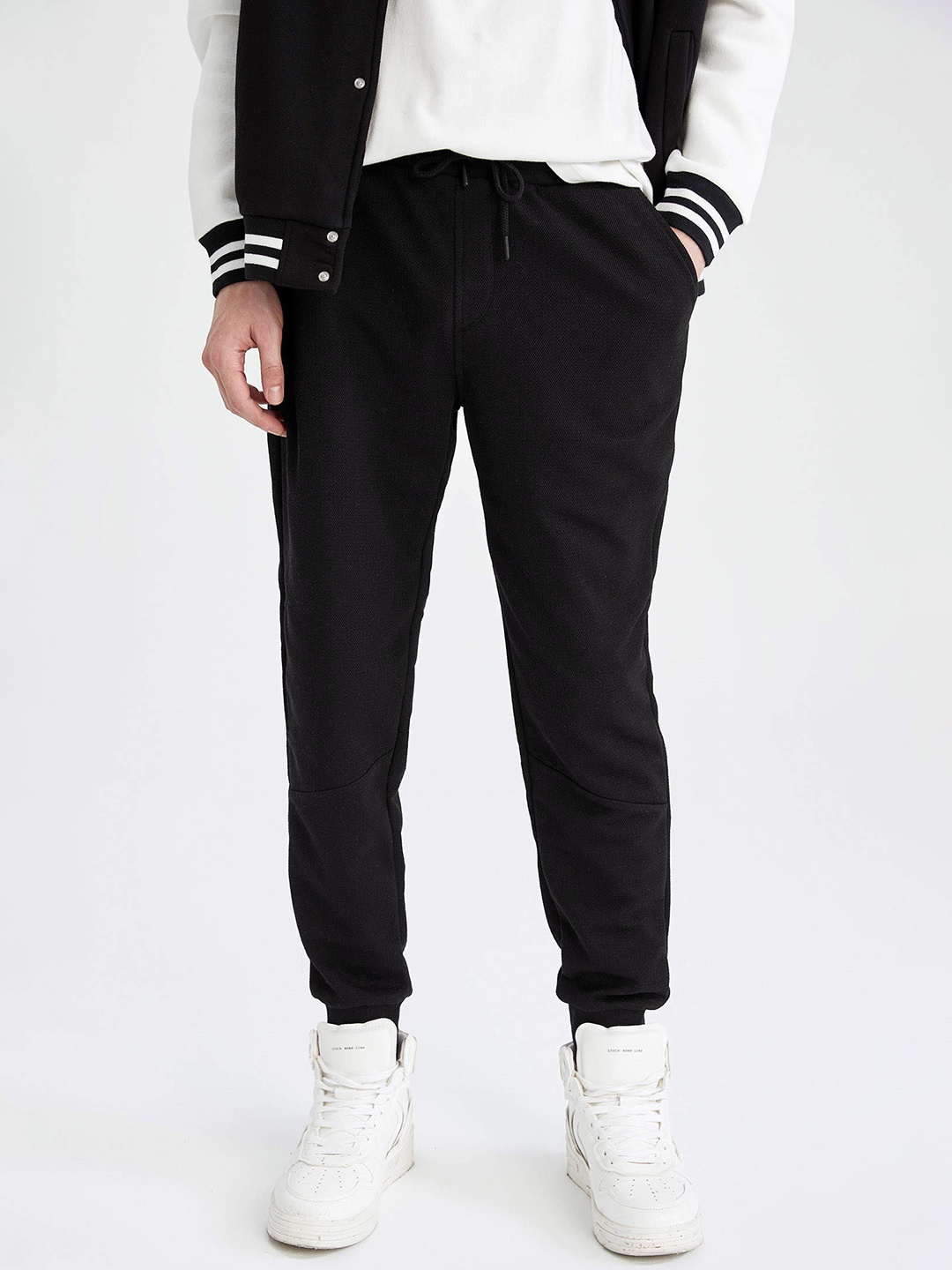 

DeFacto Men Black Solid Joggers