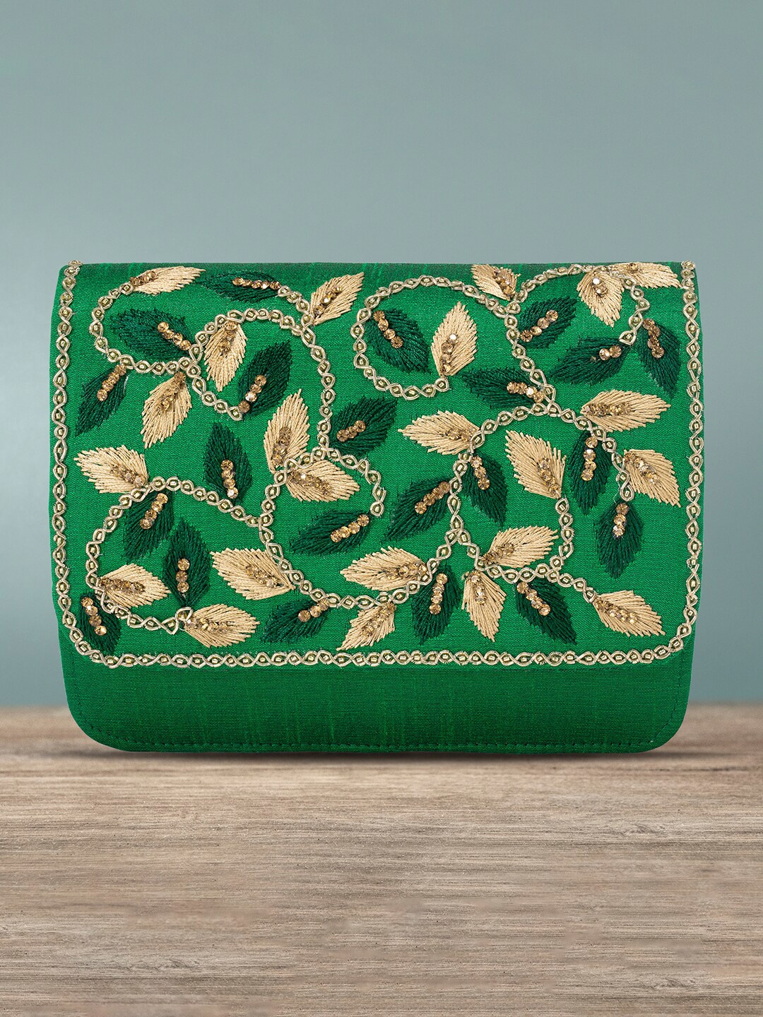 

Peora Green & Gold-Toned Embroidered Embellished Purse Clutch