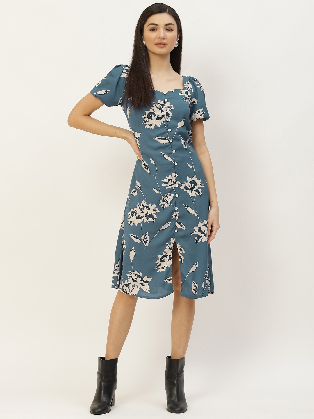 

Off Label Blue & Off White Floral A-Line Dress