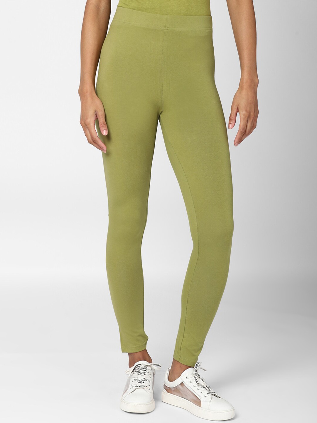 

FOREVER 21 Women Green Solid Ankle-Length Leggings