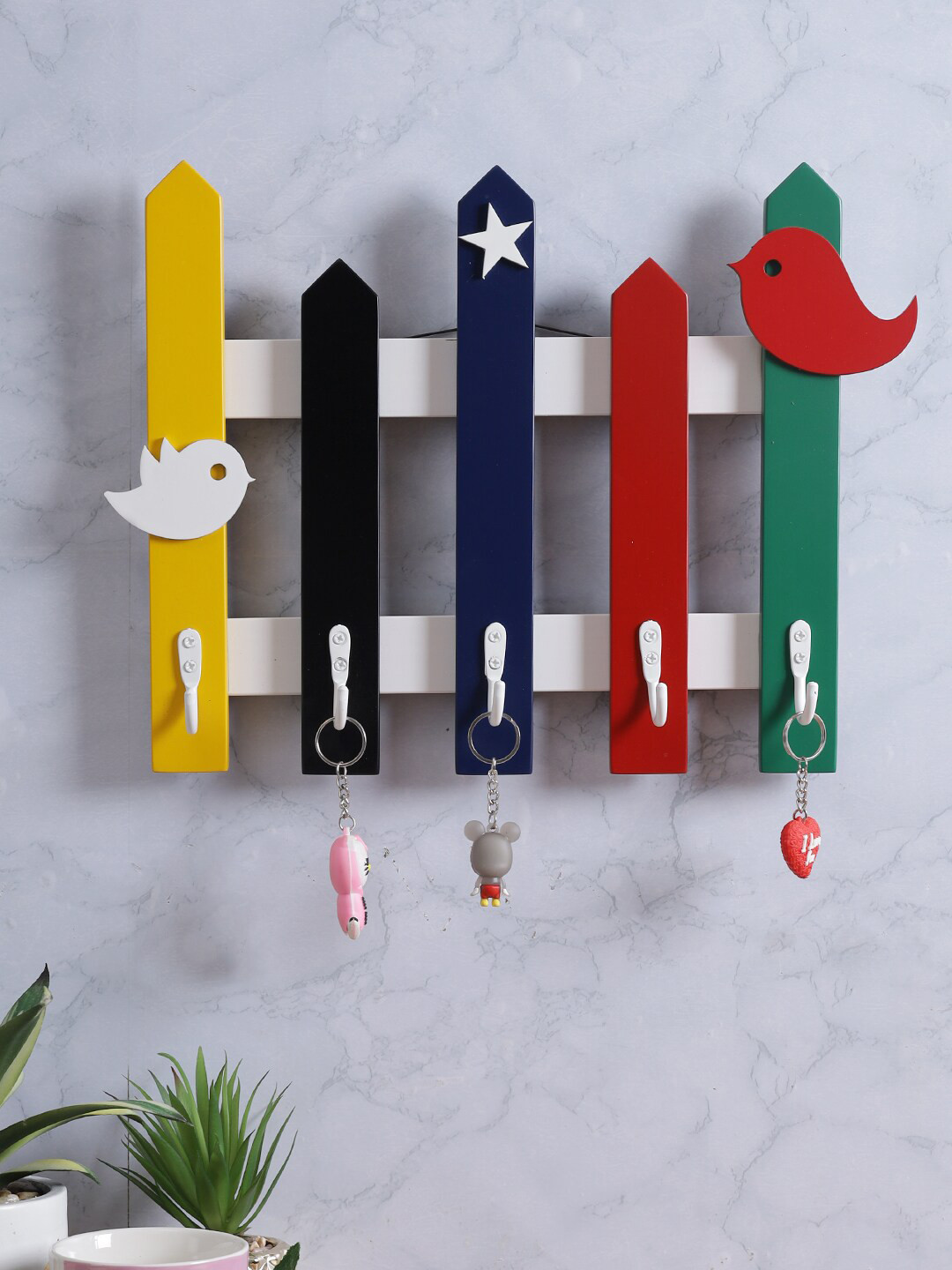 

Safal White & Red Fence Styled Wooden Key Holder