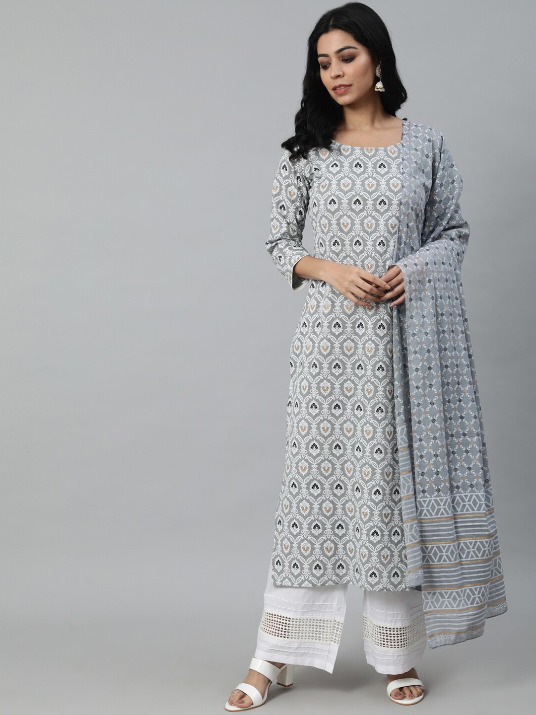 

Nayo Women Grey Floral Printed Pure Cotton Kurta with Palazzos & With Dupatta
