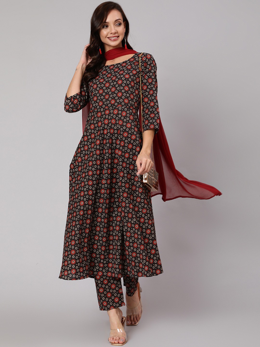 

Nayo Women Black Floral Printed Pure Cotton Kurta with Trousers & With Dupatta