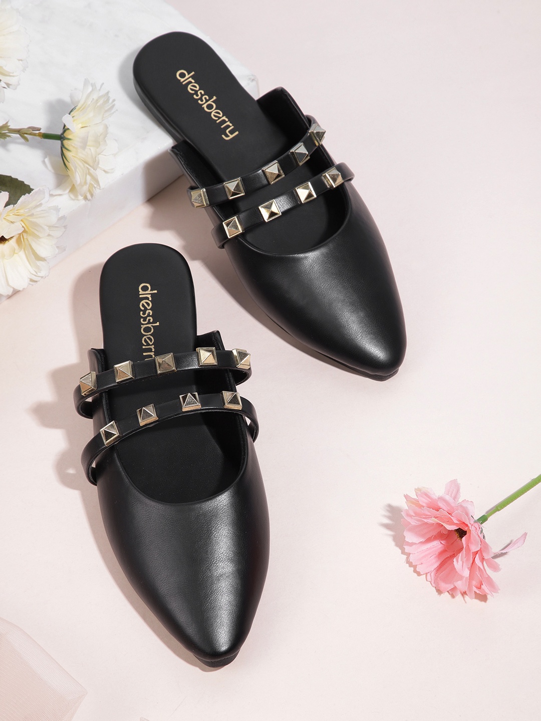

DressBerry Women Black & Gold-Toned Embellished Mules