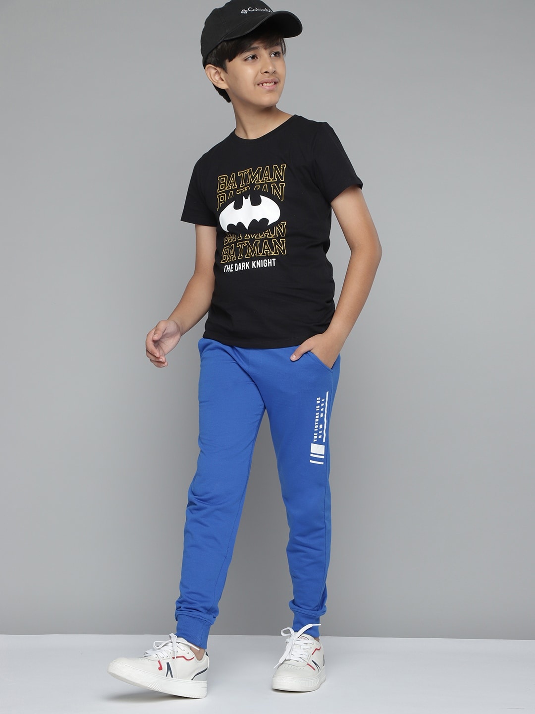 

YK Boys Blue & White Solid Cotton Joggers with Printed Detail