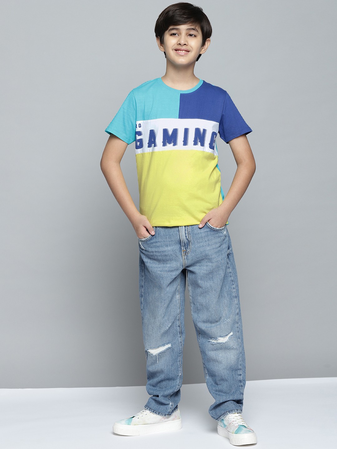 

YK Boys Blue & White Colourblocked Pure Cotton T-shirt