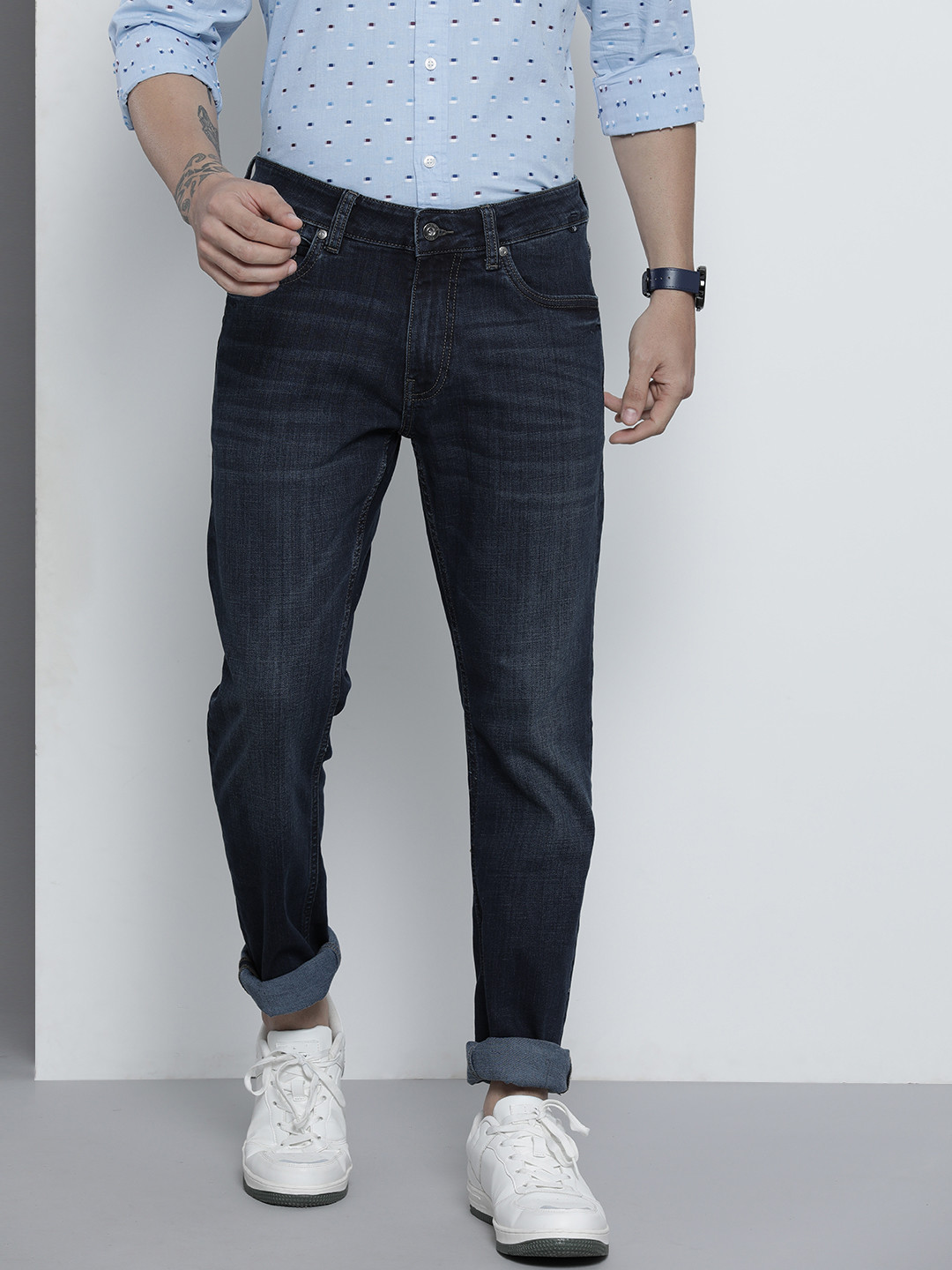 

Nautica Men Blue Slim Fit Low-Rise Light Fade Stretchable Jeans