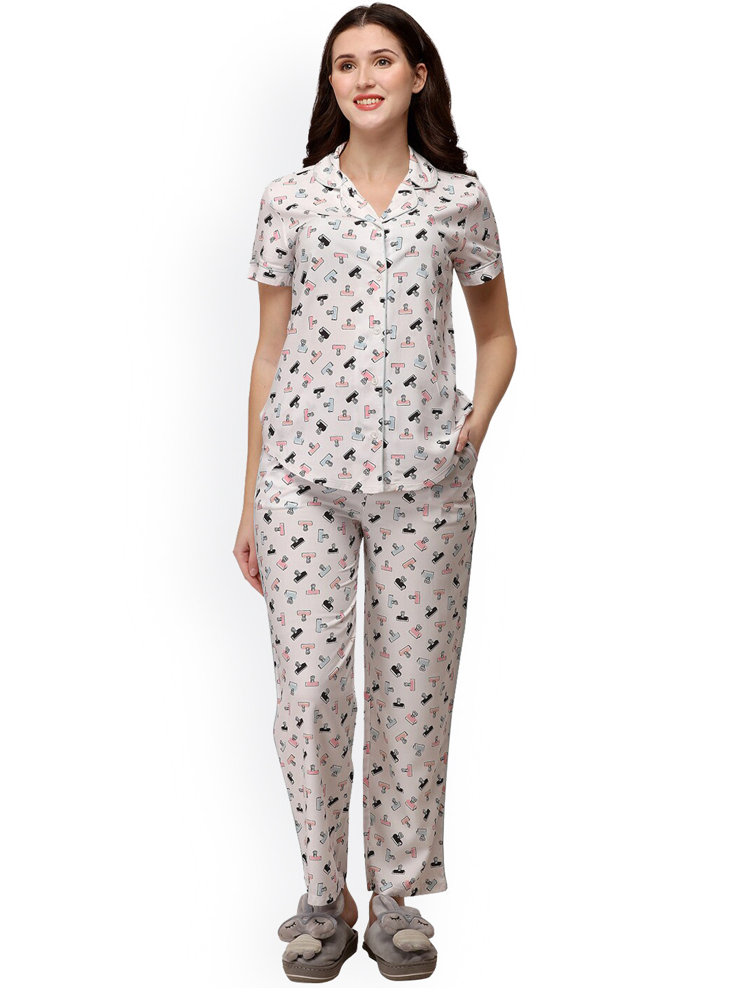 

Soie Women White & Pink Printed Night Suit