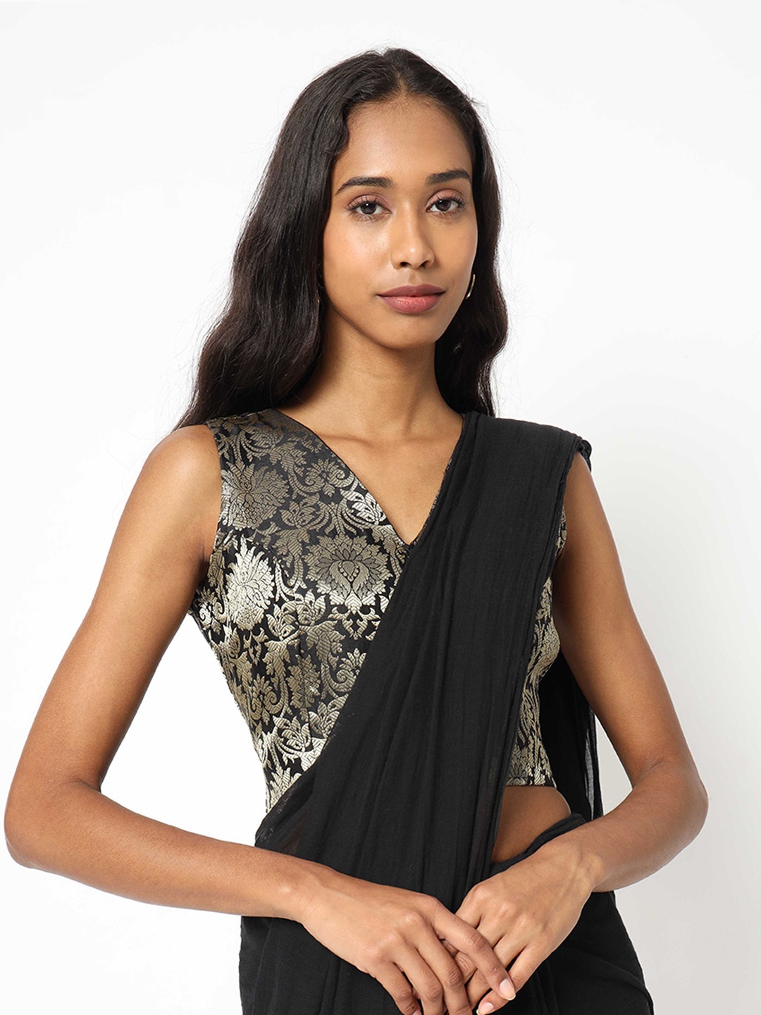 

Saaki Black & Gold-Toned Ethnic Crop Print Top