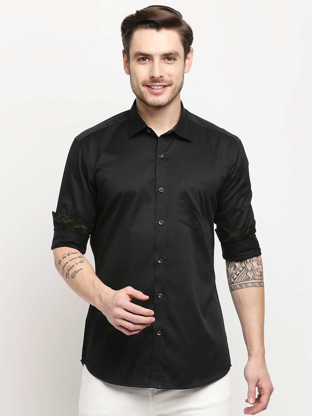 

EVOQ Men Black Classic Pure Cotton Casual Shirt