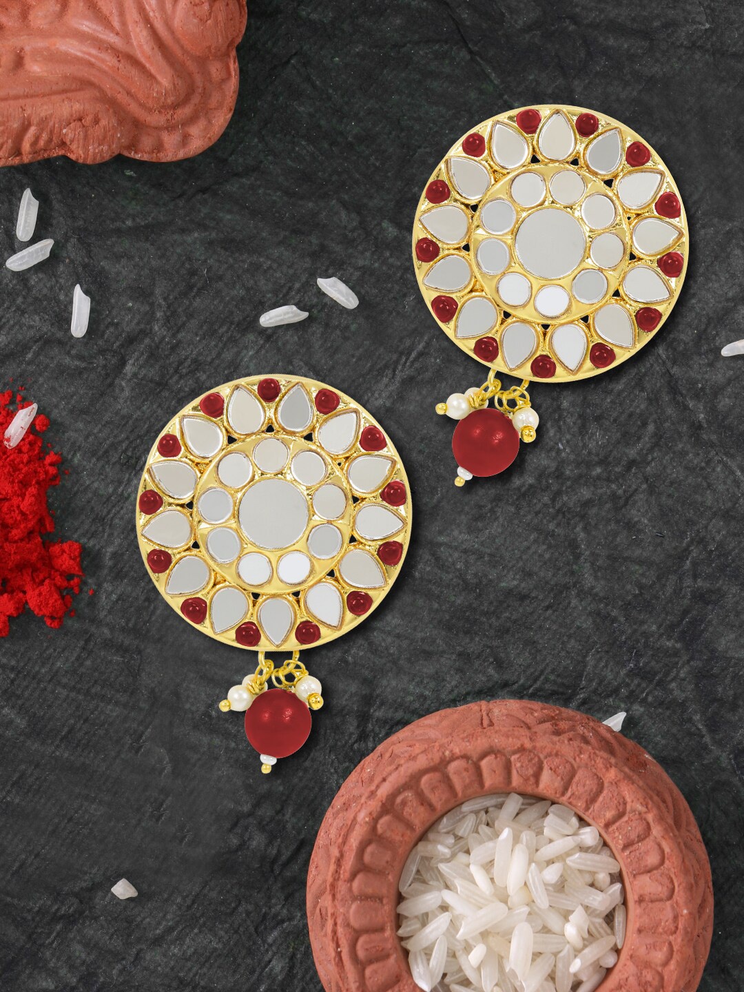 

LIVE EVIL Red & Gold-Toned Kundan Contemporary Studs Earrings