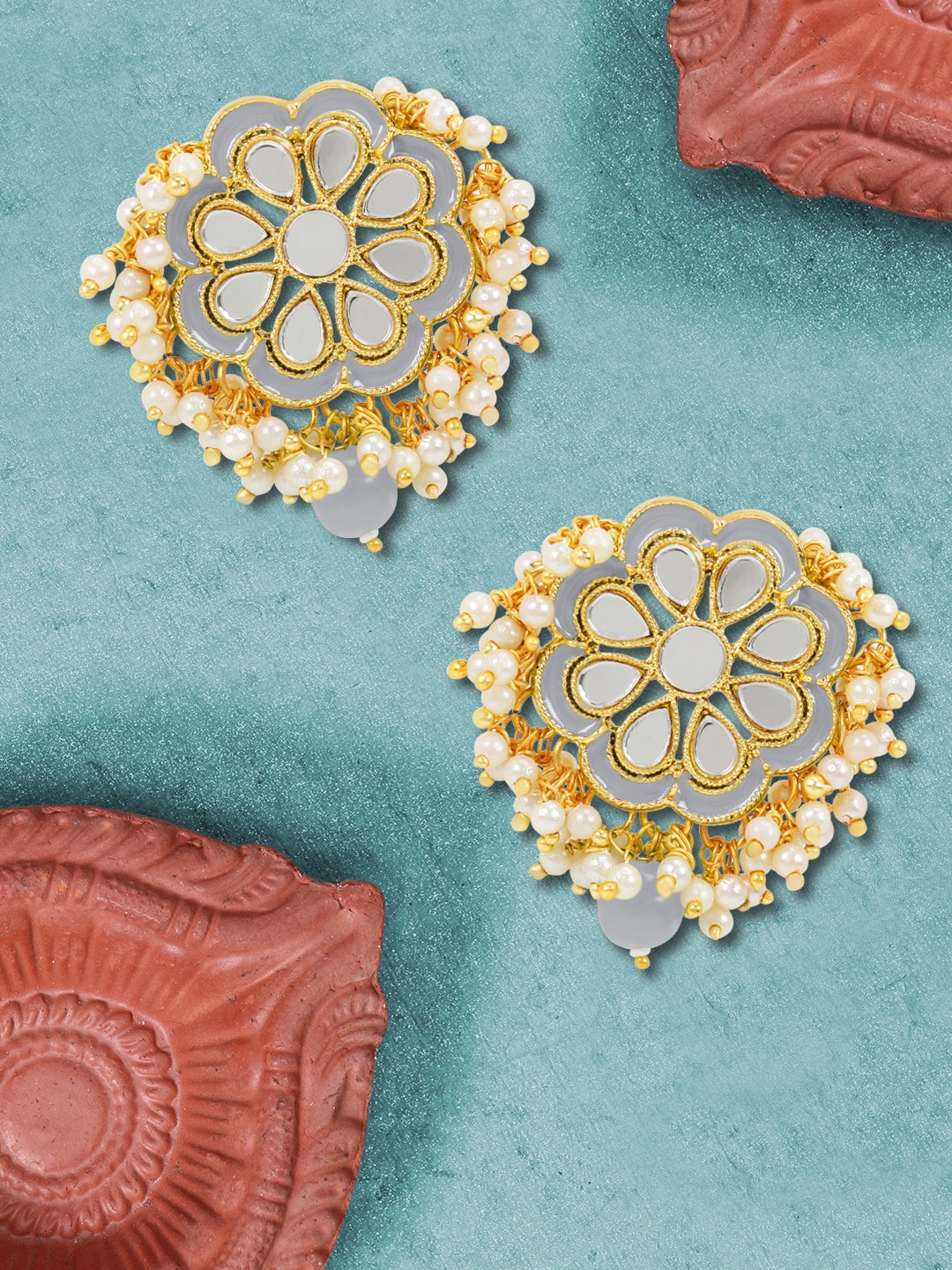 

LIVE EVIL Grey Gold Plated Kundan and Pearl Contemporary Studs Earrings