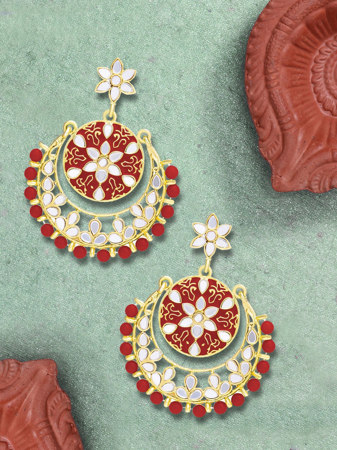 

LIVE EVIL Red & Gold Plated Kundan Handcrafted Contemporary Chandbalis Earrings