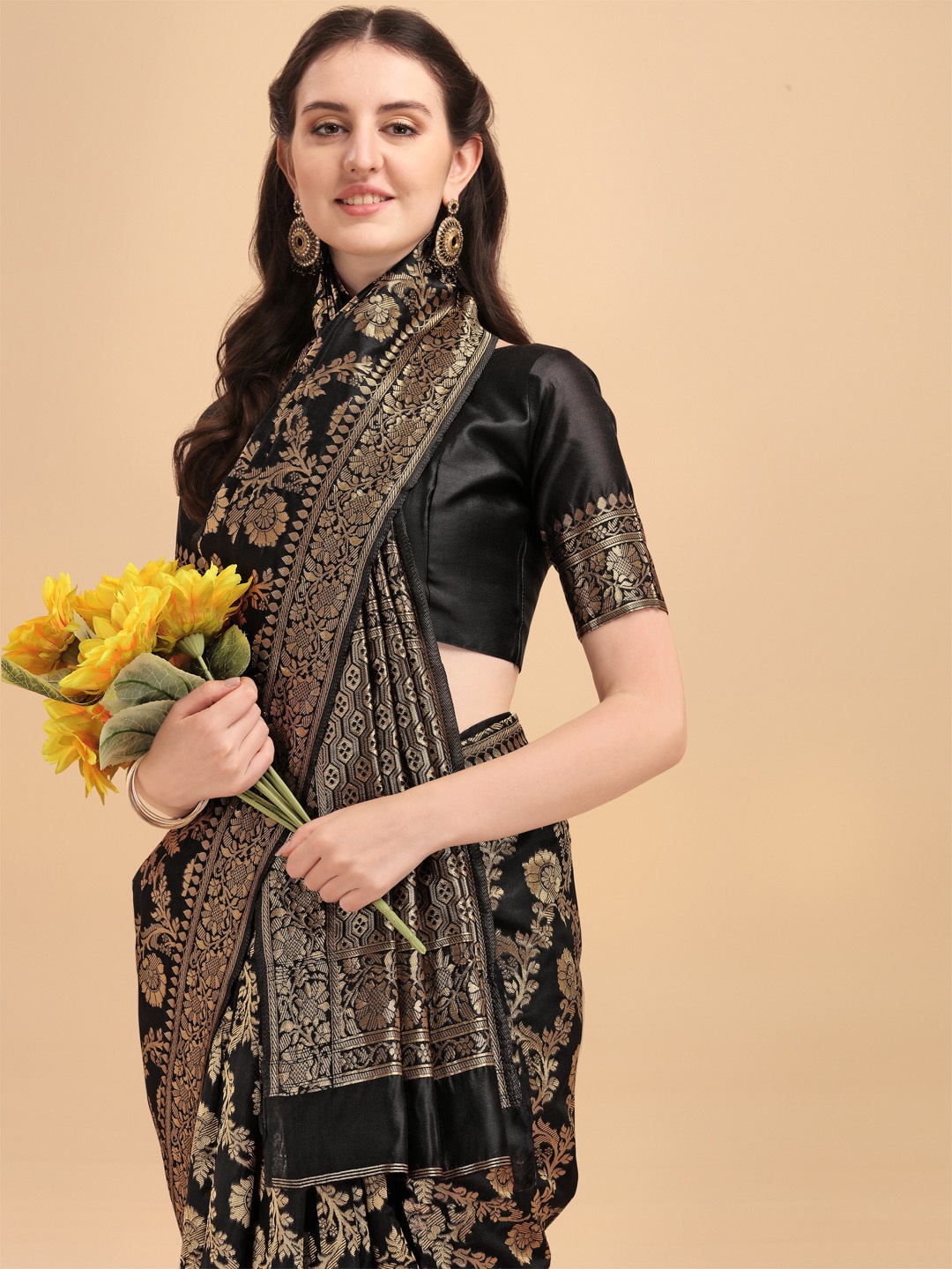 

KALINI Black & Gold-Toned Floral Woven Design Silk Blend Banarasi Saree