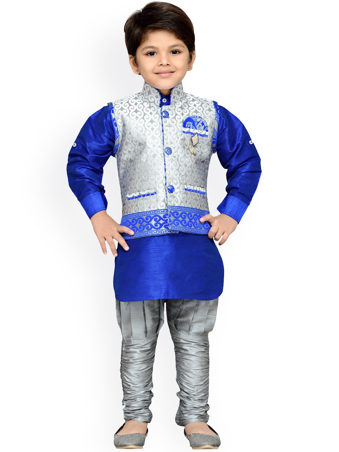 

Aj DEZInES Boys Grey & Blue Woven Design Kurta with Pyjamas