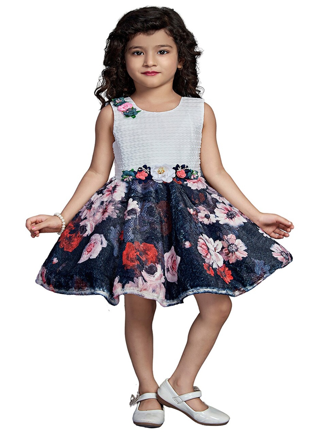 

BETTY Grey & Navy Blue Floral Georgette Ethnic Dress