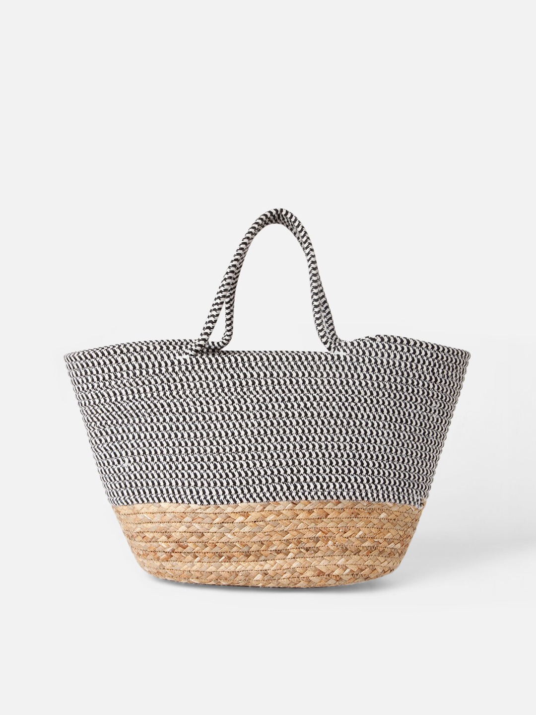 

Vero Moda Black Textured Structured Handheld Bag