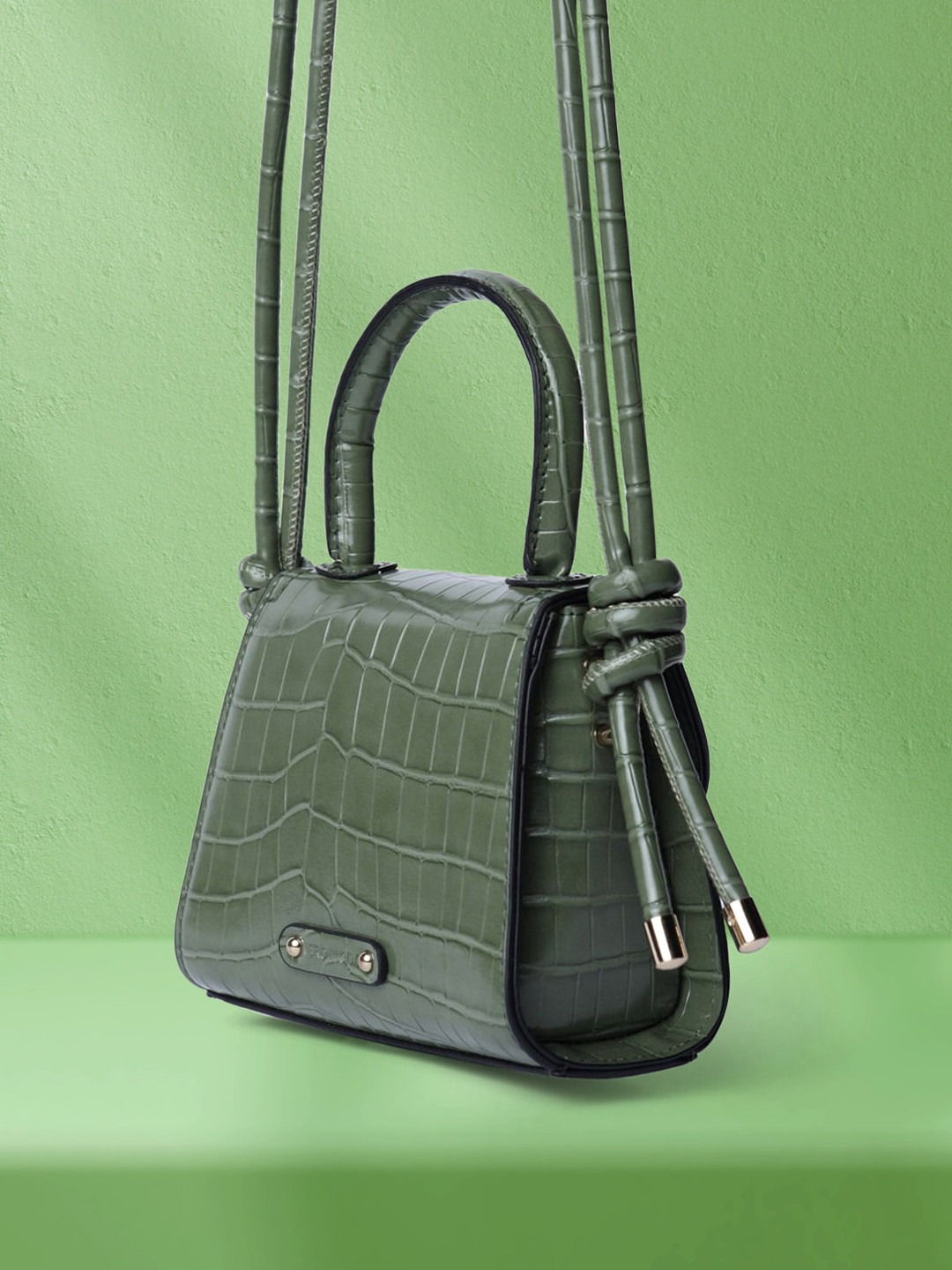 

Vero Moda Green Textured PU Structured Handheld Bag
