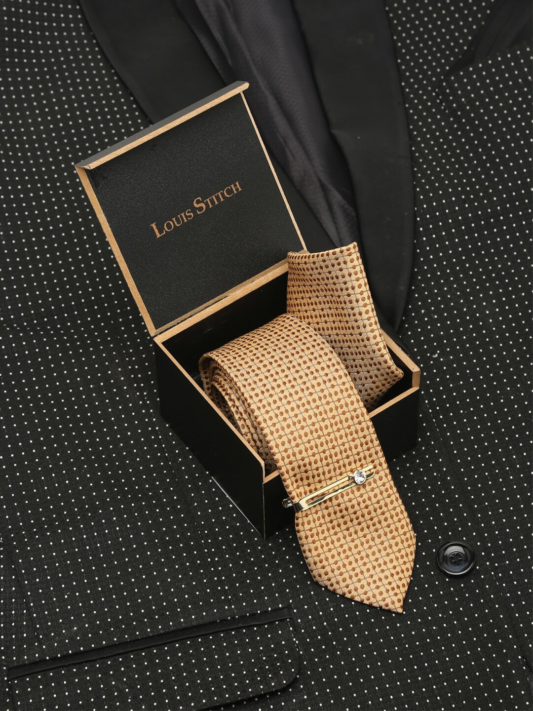 

LOUIS STITCH Men's Italian Silk Necktie Accessory Gift Set, Cream