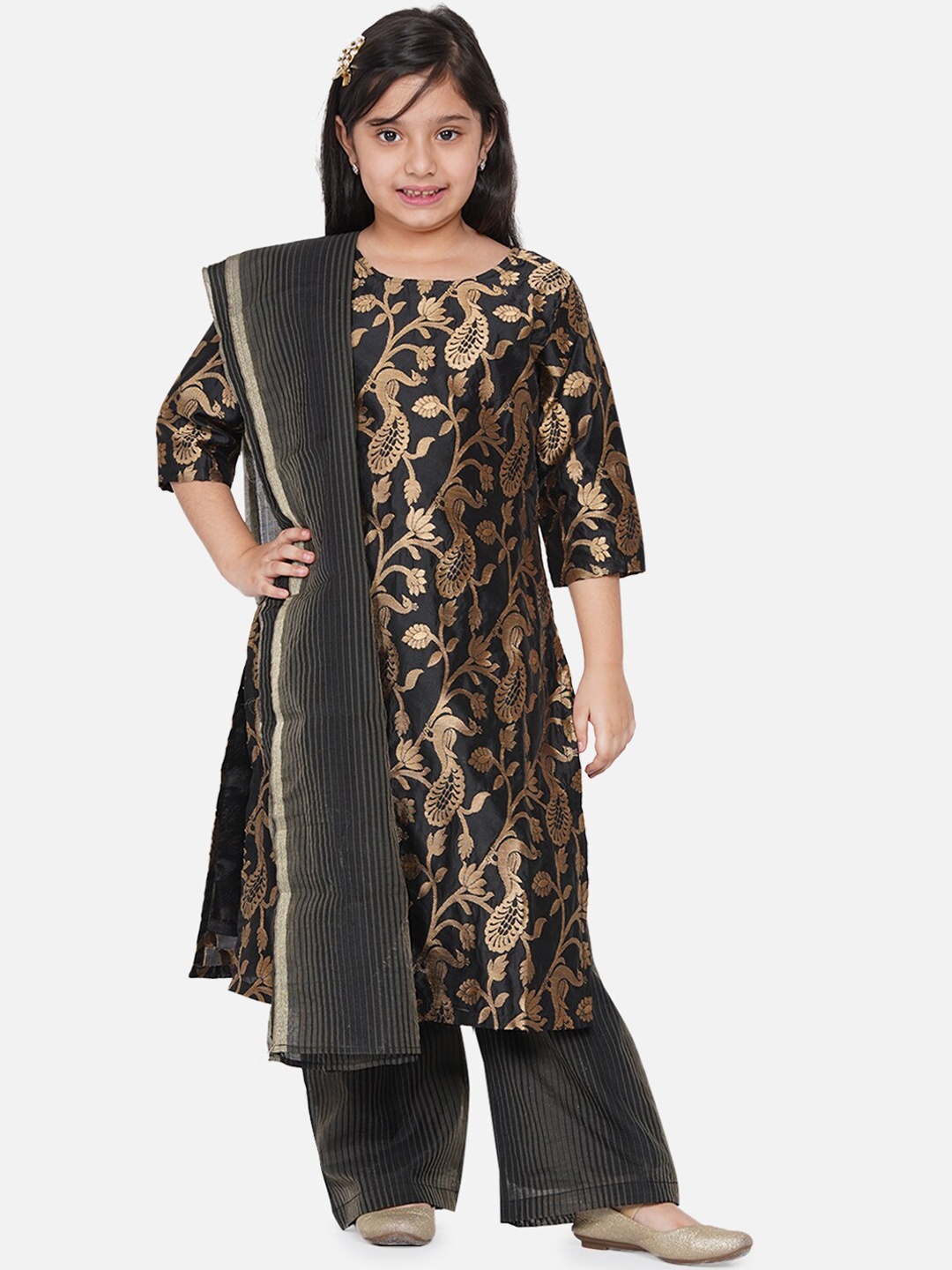 

titliyan Girls Black Ethnic Motifs Printed Pure Silk Kurta with Palazzos & With Dupatta