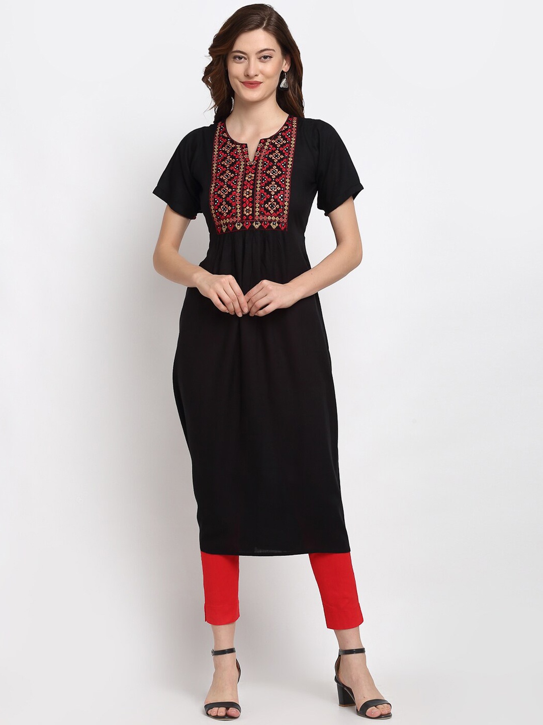 

Lovely Lady Women Black Embroidered Thread Work Kurta