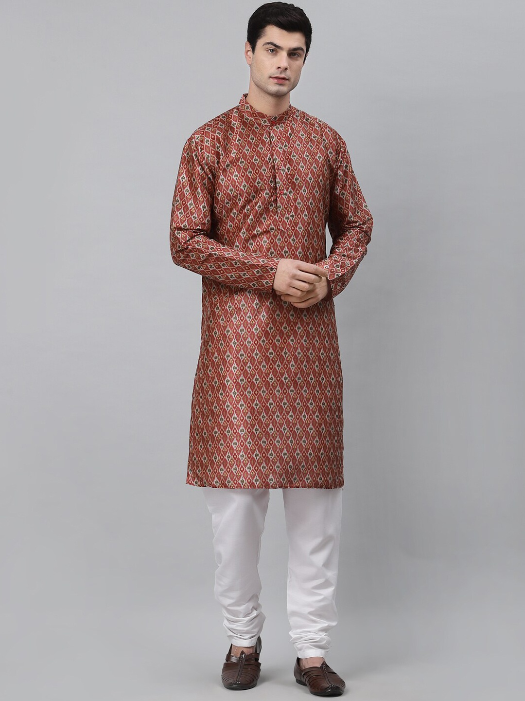 

NEUDIS Men Maroon Ethnic Motifs Kurta with Churidar