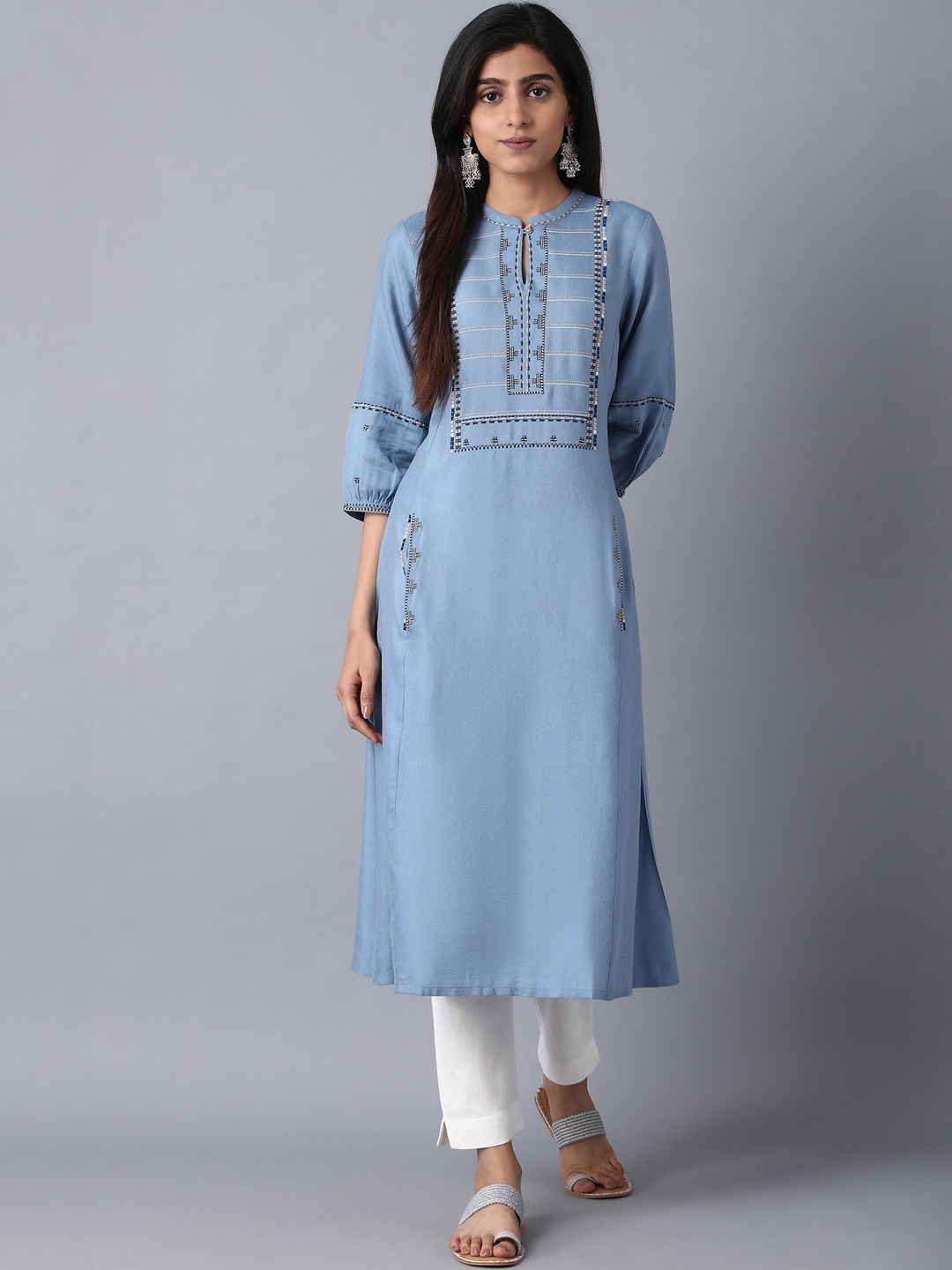 

W Women Blue Geometric Embroidered Yoke Design Thread Work Kurta