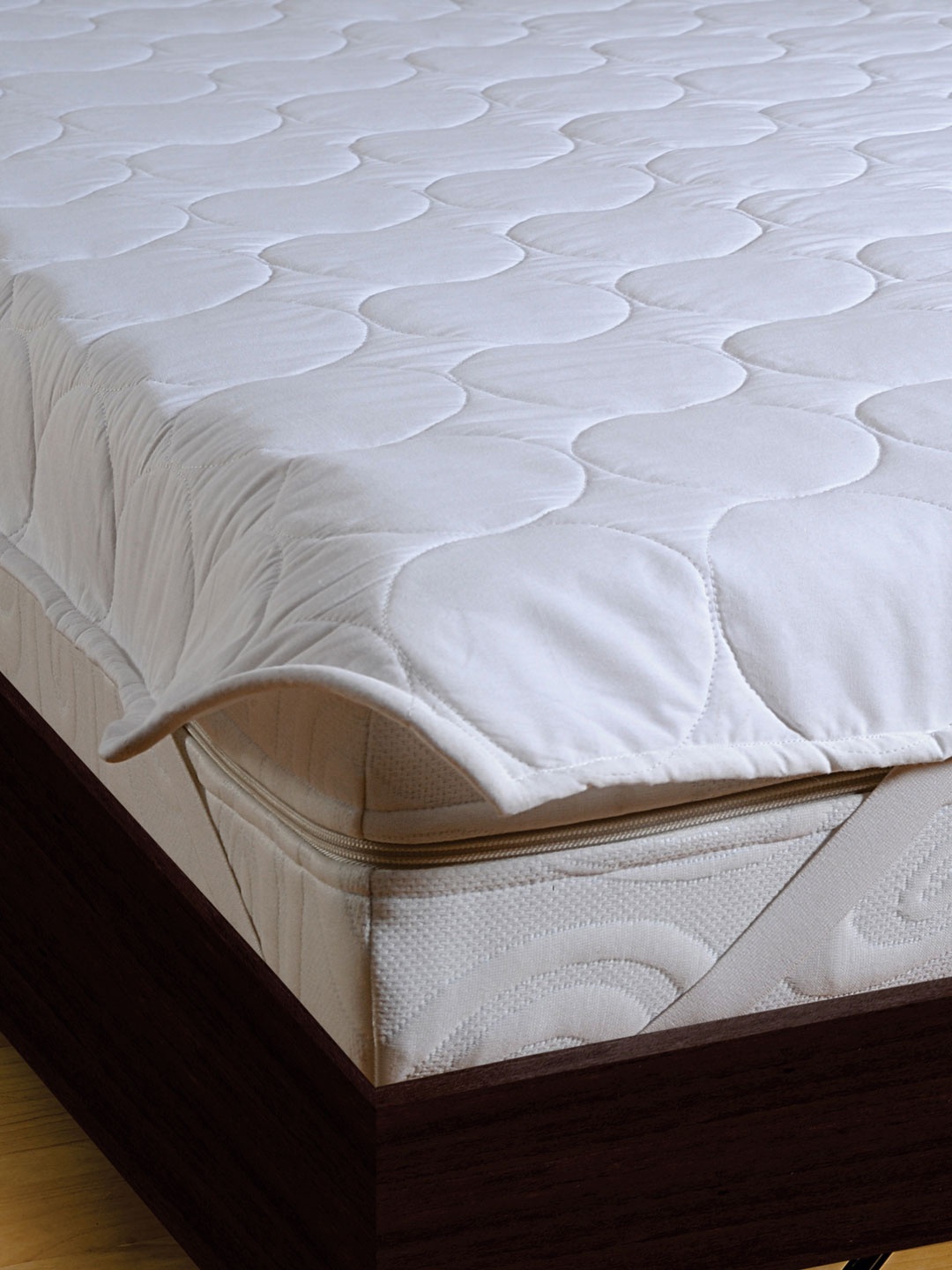 

SWAYAM White Double Bed Mattress Protector