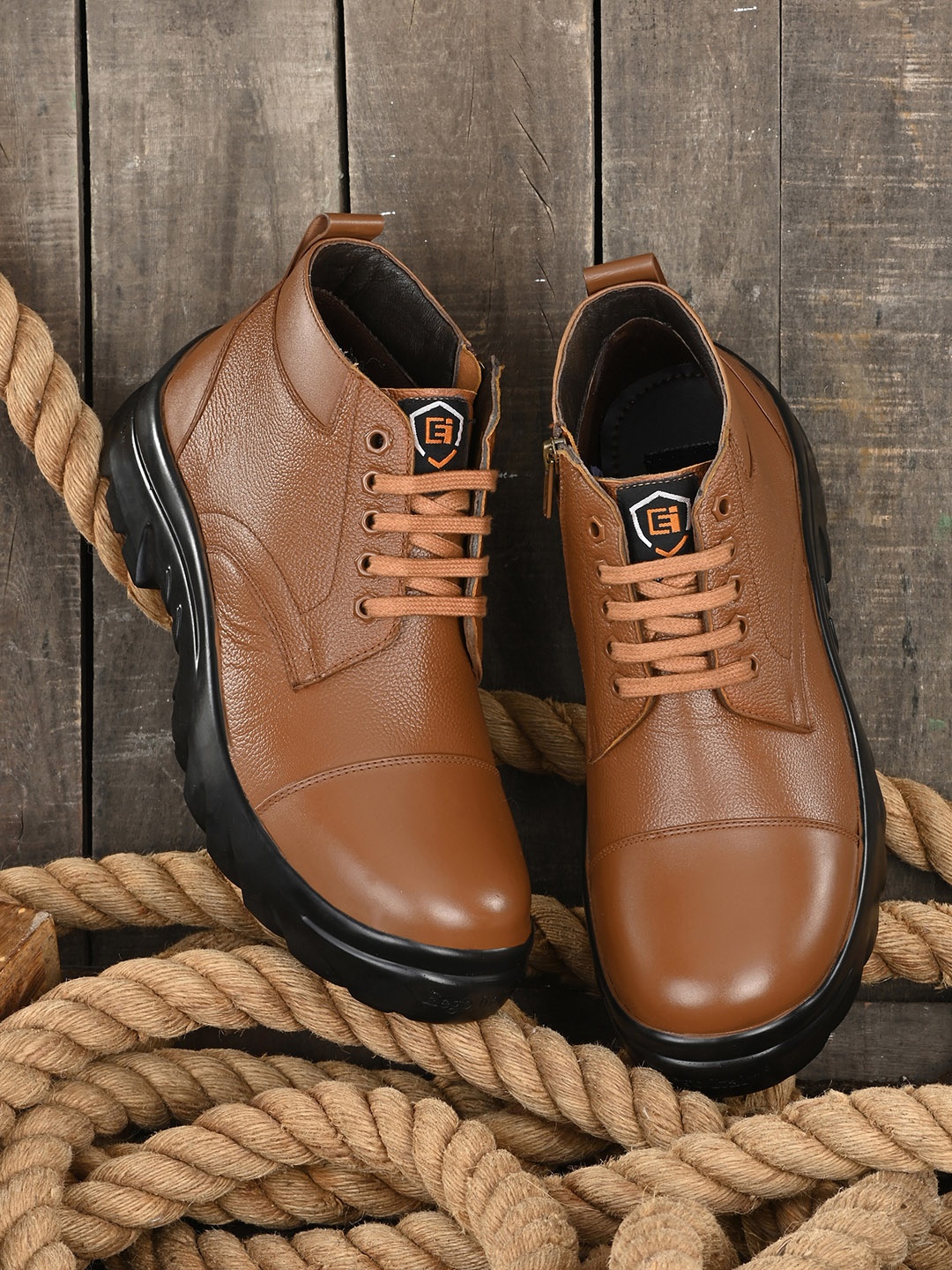 

Eego Italy Men Tan Leather Trekking Shoes