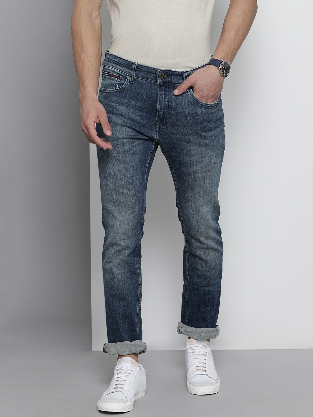 

Tommy Hilfiger Men Blue Slim Fit Light Fade Jeans