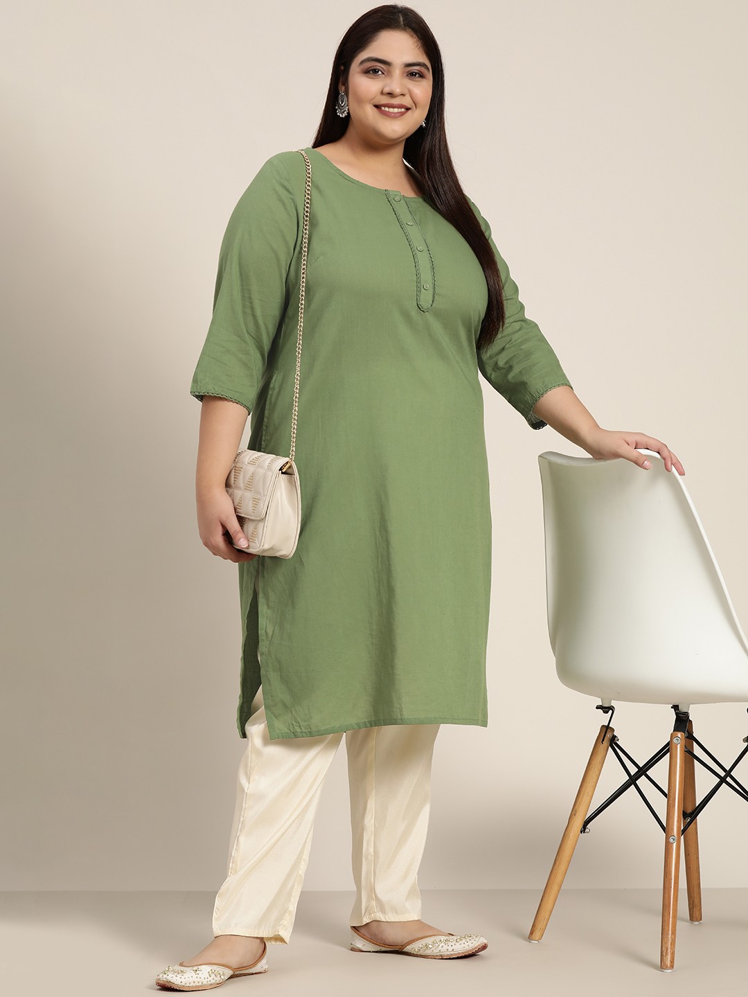 

Sztori Women Plus Size Green Solid Lace Detail Pure Cotton Kurta