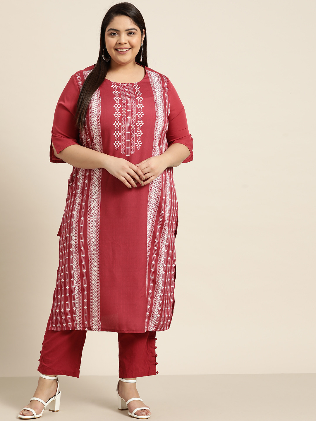 

Sztori Women Plus Size Maroon & White Geometric Printed Straight Kurta