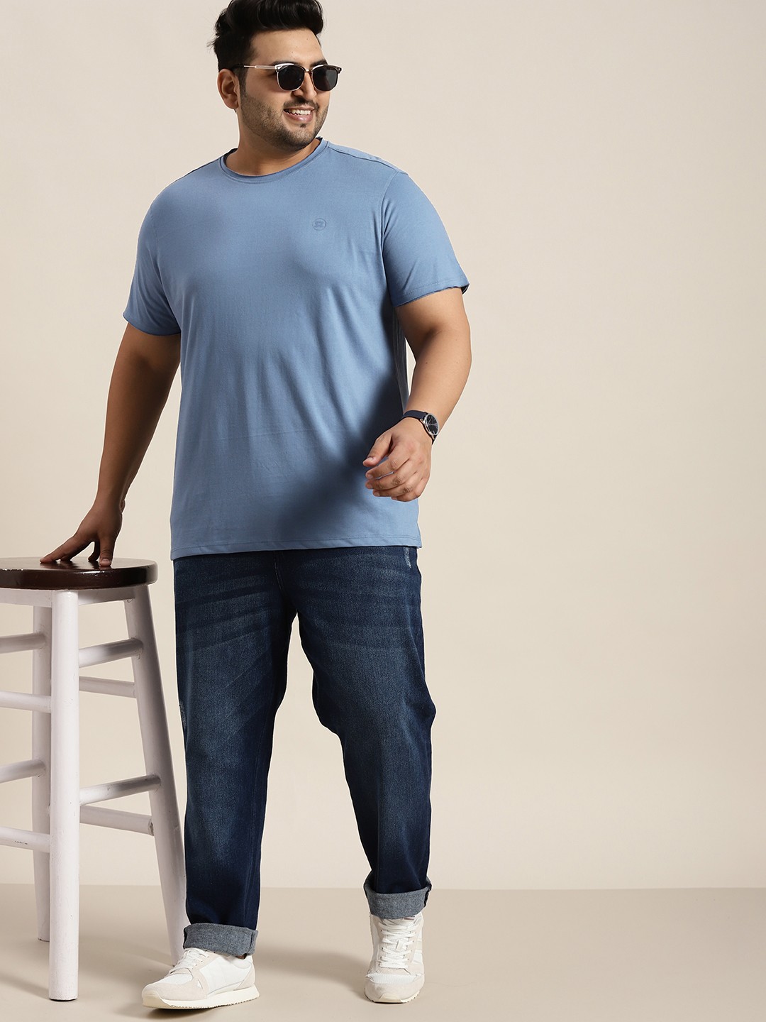 

Sztori Men Plus Size Blue Solid Pure Cotton T-shirt