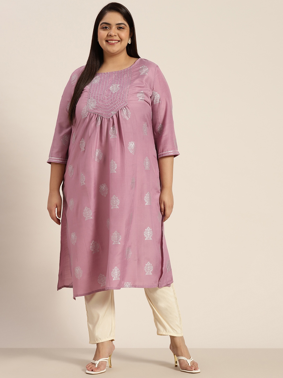 

Sztori Women Plus Size Pink & Silver-Toned Floral Printed Kurta