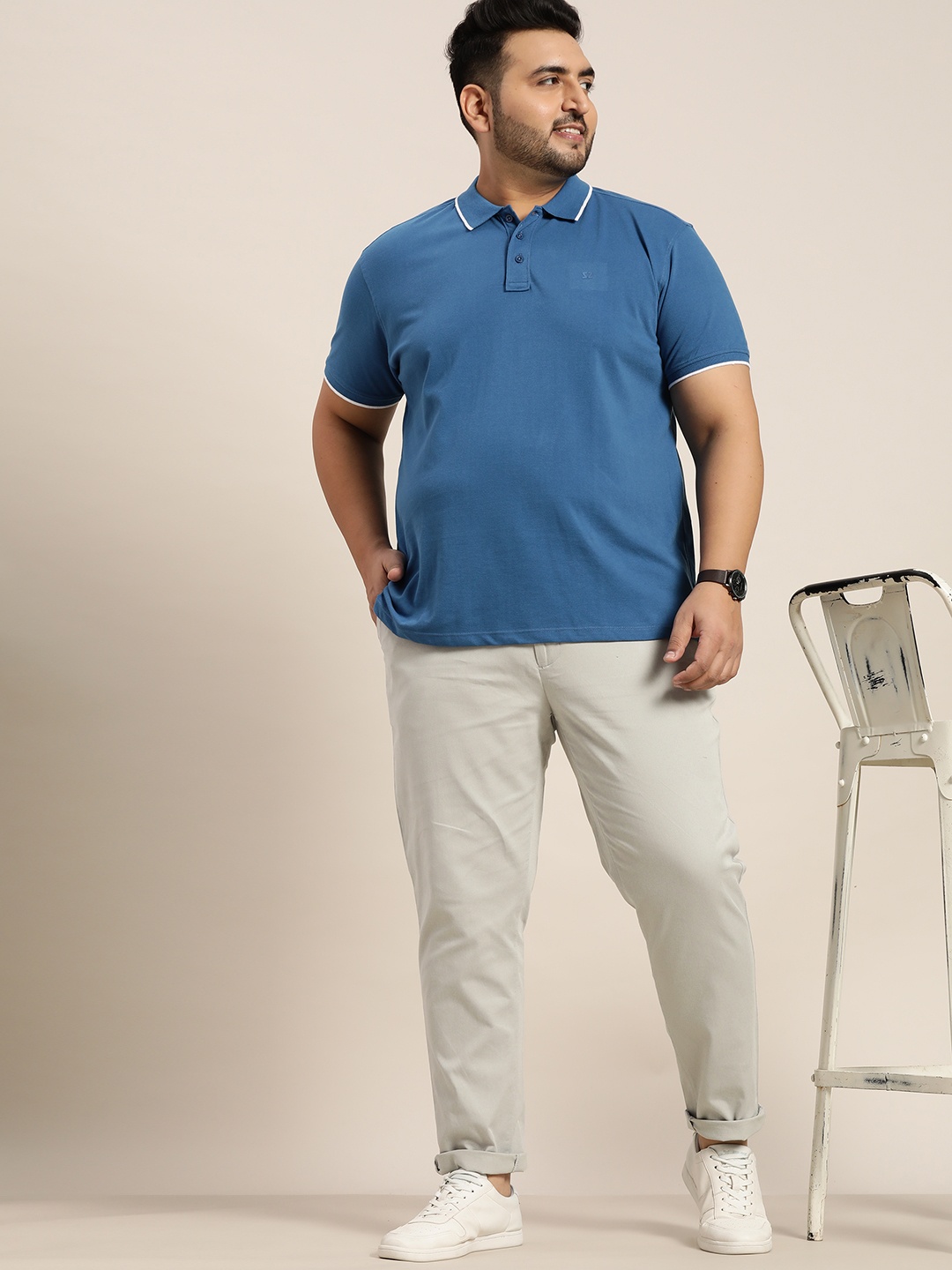 

Sztori Men Plus Size Grey Solid Trousers